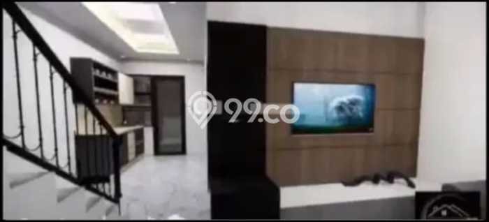 Jual Rumah Favorit Siap Huni LB 198m2 di Matraman, Jakarta Timur Jual Rumah Favorit Siap Huni LB 198m2 di Matraman, Jakarta Timur