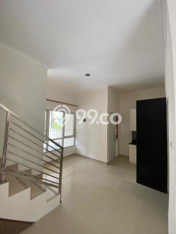For Sale Hunian Rumah Terawat 5 Kamar di Pondok Kelapa, Jakarta Timur For Sale Hunian Rumah Terawat 5 Kamar di Pondok Kelapa, Jakarta Timur