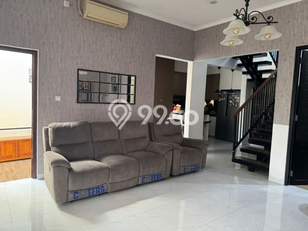 For Sale! Luxury House LT 105m2 Desain Elegan di Kelapa Dua For Sale! Luxury House LT 105m2 Desain Elegan di Kelapa Dua