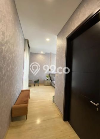 Disewakan Rumah Strategis di Senayan LT 423m2 / LB 456m2 Kondisi Bagus Disewakan Rumah Strategis di Senayan LT 423m2 / LB 456m2 Kondisi Bagus