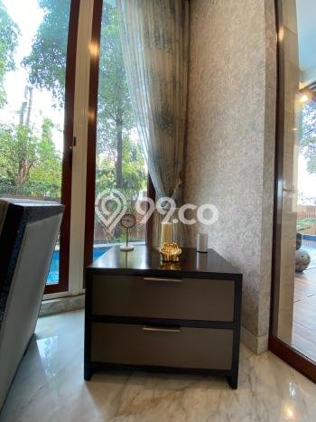 Disewakan Rumah Strategis di Senayan LT 423m2 / LB 456m2 Kondisi Bagus Disewakan Rumah Strategis di Senayan LT 423m2 / LB 456m2 Kondisi Bagus