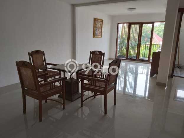 Ready to Use! Luxury House LT 522m2 Desain Modern di Cipete Ready to Use! Luxury House LT 522m2 Desain Modern di Cipete