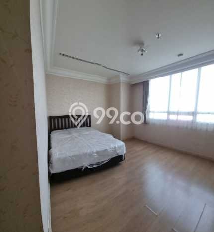 Sewa Apartemen Ekonomis 3 BR di Simprug Jakarta Selatan Sewa Apartemen Ekonomis 3 BR di Simprug Jakarta Selatan