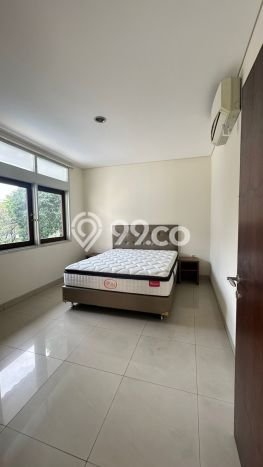 Rumah Bagus Disewakan di Kuningan, Jakarta Selatan LT 450m2, LB 400m2 Rumah Bagus Disewakan di Kuningan, Jakarta Selatan LT 450m2, LB 400m2