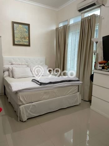 Rumah Mewah Akses Strategis di Tangerang Selatan Full Furnished Rumah Mewah Akses Strategis di Tangerang Selatan Full Furnished