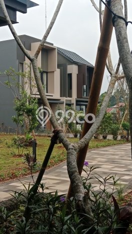 Rumah Luas Asri 2 KT Siap Pakai di BSD City Tangerang Rumah Luas Asri 2 KT Siap Pakai di BSD City Tangerang