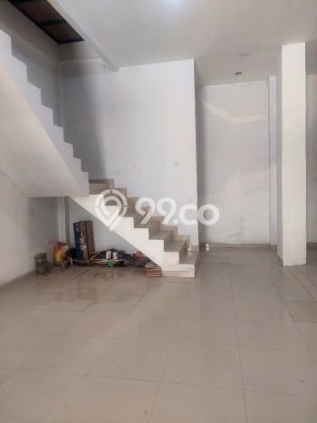 Gudang Siap Pakai Kawasan Harapan Indah, Luas 360m², Area Komersial, Jalan Mudah Gudang Siap Pakai Kawasan Harapan Indah, Luas 360m², Area Komersial, Jalan Mudah