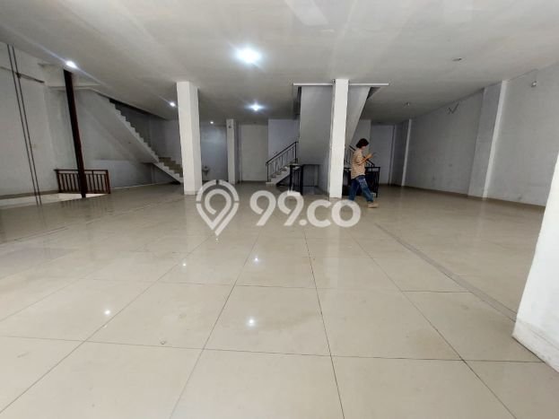Gudang Siap Pakai Kawasan Harapan Indah, Luas 360m², Area Komersial, Jalan Mudah Gudang Siap Pakai Kawasan Harapan Indah, Luas 360m², Area Komersial, Jalan Mudah
