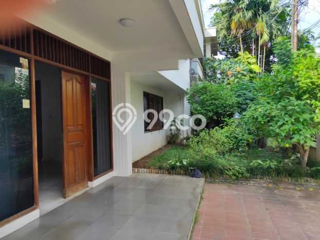 Rumah Elit LB 350m2 Siap Huni Desain Elegan di Senopati, Jakarta Selatan Rumah Elit LB 350m2 Siap Huni Desain Elegan di Senopati, Jakarta Selatan