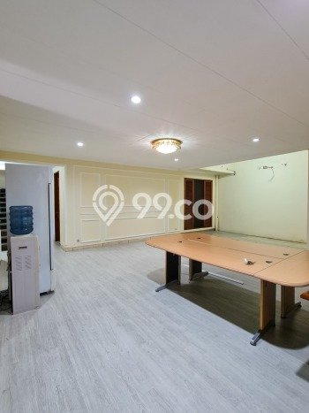 Ready to Use! Luxury House LT 251m2 Desain Modern di Senopati Ready to Use! Luxury House LT 251m2 Desain Modern di Senopati