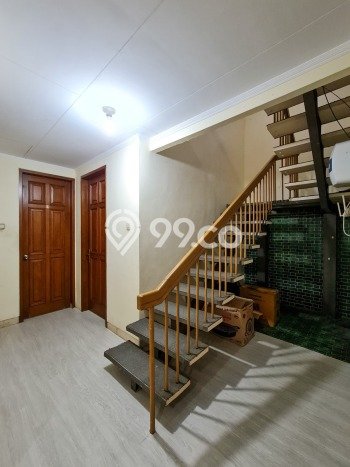 Ready to Use! Luxury House LT 251m2 Desain Modern di Senopati Ready to Use! Luxury House LT 251m2 Desain Modern di Senopati