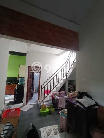 PROPERTI PILIHAN! Rumah Asri area , Luas 165m2m² LB 165m2m² PROPERTI PILIHAN! Rumah Asri area , Luas 165m2m² LB 165m2m²