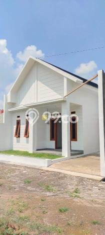 Rumah Modern Cantik 3 Kamar Bisa Langsung Pindah di Kartasura Rumah Modern Cantik 3 Kamar Bisa Langsung Pindah di Kartasura