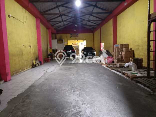 Rumah Eksklusif Siap Huni LT 570m2 di Nusukan, Solo Rumah Eksklusif Siap Huni LT 570m2 di Nusukan, Solo
