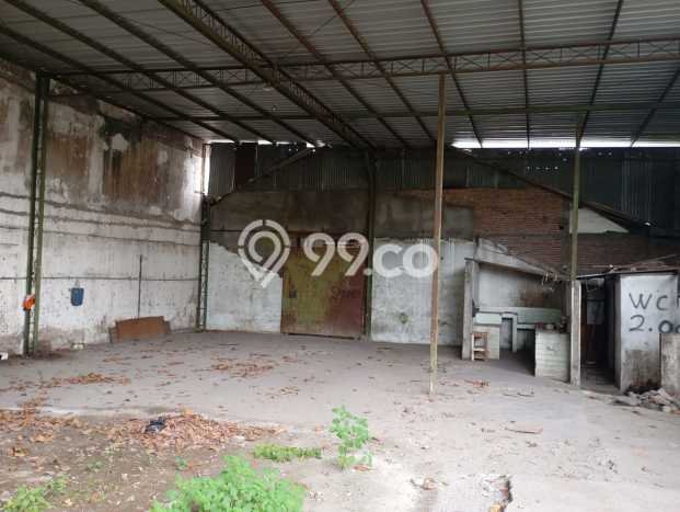 Unit Gudang Dijual di Nusukan Solo Luas Bangunan 1100m2 Unit Gudang Dijual di Nusukan Solo Luas Bangunan 1100m2