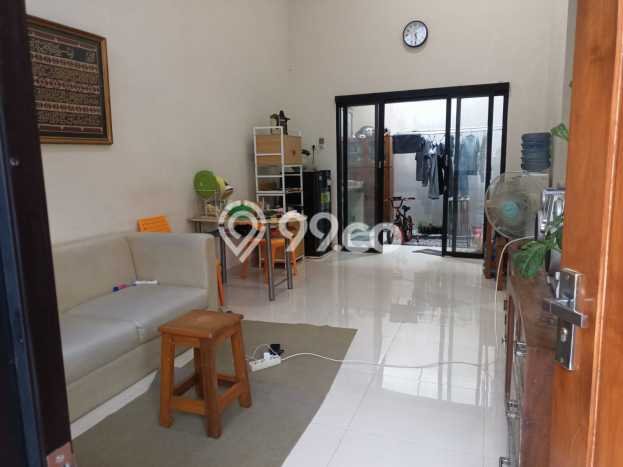 PROPERTI PILIHAN! Rumah di , Luas 94m2m² Bangunan 80m2m² PROPERTI PILIHAN! Rumah di , Luas 94m2m² Bangunan 80m2m²