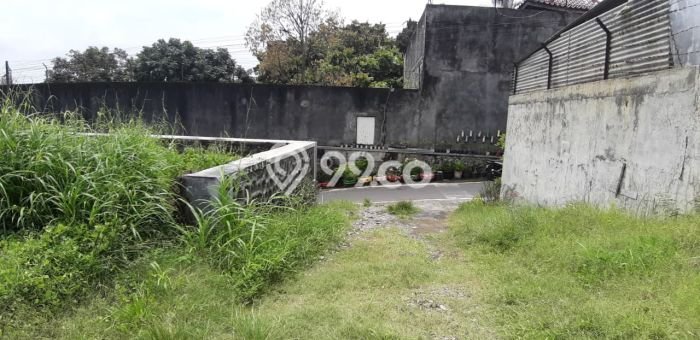 Tanah Dijual Lokasi Strategis di Surakarta dengan Luas 688m2 Tanah Dijual Lokasi Strategis di Surakarta dengan Luas 688m2