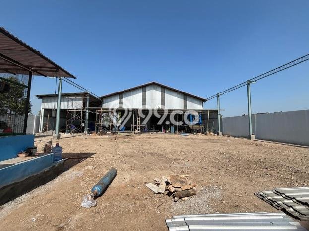 Unit Gudang Dijual di Tasikmadu Karanganyar 2000m2 Unit Gudang Dijual di Tasikmadu Karanganyar 2000m2