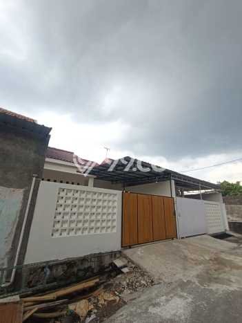 Hunian Cantik Modern Lb 75m2 di Banyuanyar, Solo Hunian Cantik Modern Lb 75m2 di Banyuanyar, Solo