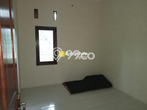 Dijual Rumah 3 Kamar Lokasi Ideal Nyaman dan Strategis di Grogol Dijual Rumah 3 Kamar Lokasi Ideal Nyaman dan Strategis di Grogol