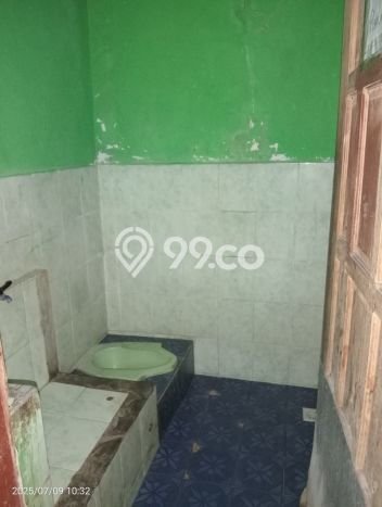 Dijual Segera Kost 20 Kamar, 4 Kamar Mandi di Kartasura, Sukoharjo, Luas 300m2 Dijual Segera Kost 20 Kamar, 4 Kamar Mandi di Kartasura, Sukoharjo, Luas 300m2