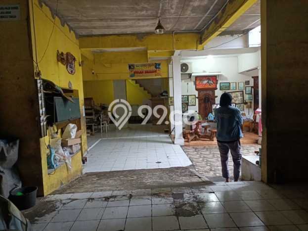 Rumah Eksklusif Siap Huni LT 570m2 di Nusukan, Solo Rumah Eksklusif Siap Huni LT 570m2 di Nusukan, Solo
