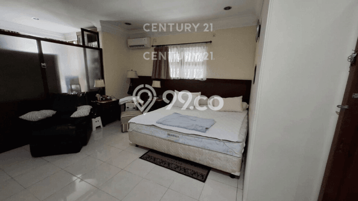 Rumah Elit Modern Tanpa Renovasi di Pulomas Jakarta Timur Rumah Elit Modern Tanpa Renovasi di Pulomas Jakarta Timur
