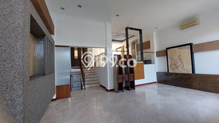 Rumah Elit LB 302m2 Siap Pakai Desain Elegan di Ancol, Jakarta Utara Rumah Elit LB 302m2 Siap Pakai Desain Elegan di Ancol, Jakarta Utara