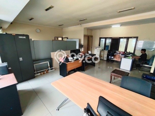 Ruko Dijual di Prime Area Bandung Luas 235m2 Ruko Dijual di Prime Area Bandung Luas 235m2