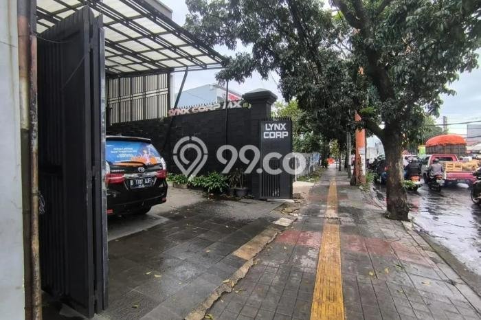 Jual Rumah Bagus Siap Huni LB 300m2 di Kiaracondong, Bandung Jual Rumah Bagus Siap Huni LB 300m2 di Kiaracondong, Bandung