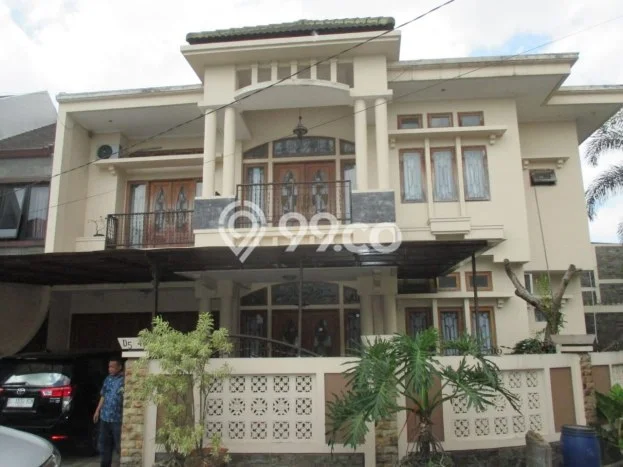 Rumah Area Strategis kawasan Cimahi Tengah, Cimahi, LT 320m2m² LB 320m2m² Rumah Area Strategis kawasan Cimahi Tengah, Cimahi, LT 320m2m² LB 320m2m²