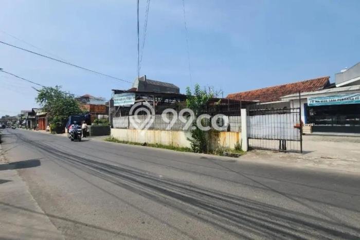 Jual Rumah Favorit Siap Huni LB 140m2 di Arcamanik, Bandung Jual Rumah Favorit Siap Huni LB 140m2 di Arcamanik, Bandung