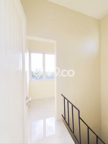 Hunian Mewah Dijual LT 150m2 di BSD, Tangerang Selatan Hunian Mewah Dijual LT 150m2 di BSD, Tangerang Selatan