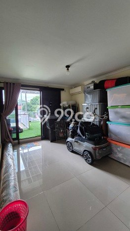 Rumah Modern Cantik 4 Kamar Siap Huni di Jagakarsa Rumah Modern Cantik 4 Kamar Siap Huni di Jagakarsa