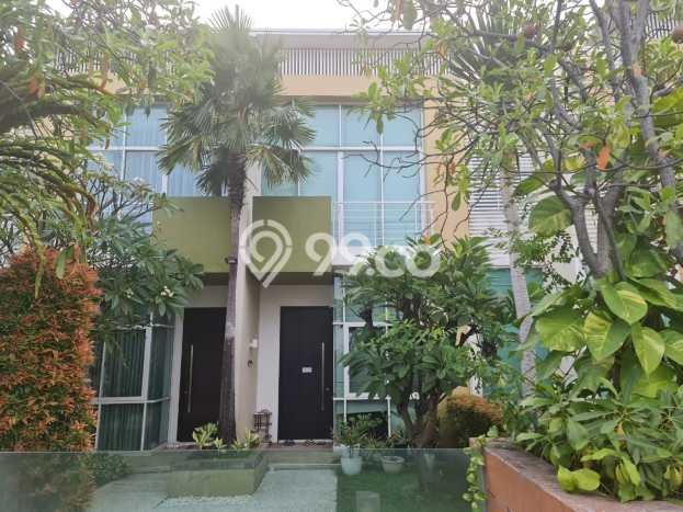 Dijual Rumah Luas Megah Dengan View Cantik di Tomang, Jakarta Barat Dijual Rumah Luas Megah Dengan View Cantik di Tomang, Jakarta Barat