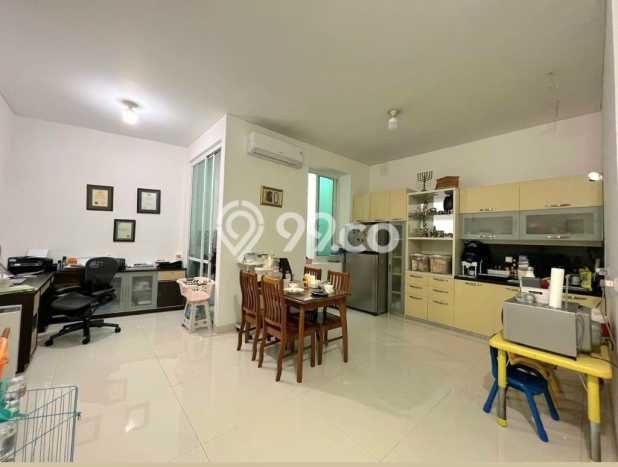 Dijual Rumah Luas Megah Dengan View Cantik di Tomang, Jakarta Barat Dijual Rumah Luas Megah Dengan View Cantik di Tomang, Jakarta Barat