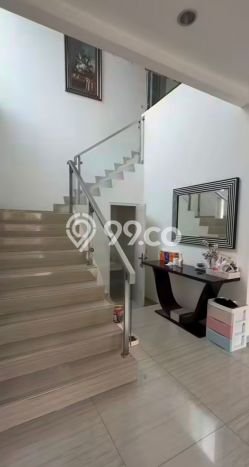 Best Deal Hunian Mewah Ideal dan Luas di Kebayoran Lama, Jakarta Selatan Best Deal Hunian Mewah Ideal dan Luas di Kebayoran Lama, Jakarta Selatan