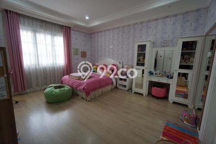 Jual Rumah Luas Megah Dengan View Eksklusif di Pondok Indah, Jakarta Selatan Jual Rumah Luas Megah Dengan View Eksklusif di Pondok Indah, Jakarta Selatan