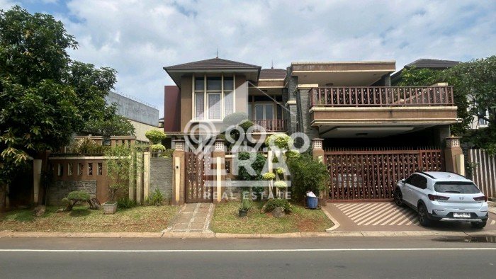 Rumah Luxury Modern Tanpa Renovasi di Kota Wisata Bogor Rumah Luxury Modern Tanpa Renovasi di Kota Wisata Bogor