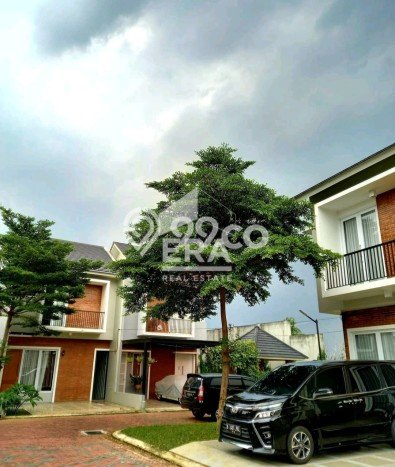 Jual Rumah Luas Megah Dengan View Cantik di Cipinang Melayu, Jakarta Timur Jual Rumah Luas Megah Dengan View Cantik di Cipinang Melayu, Jakarta Timur