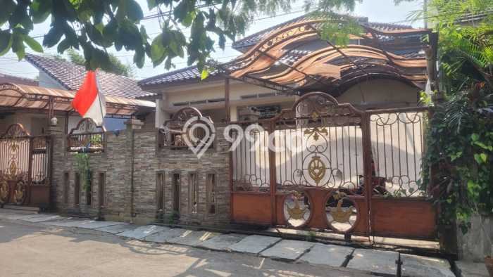 Jual Rumah Favorit Siap Huni LB 200m2 di Karang Tengah, Tangerang Jual Rumah Favorit Siap Huni LB 200m2 di Karang Tengah, Tangerang