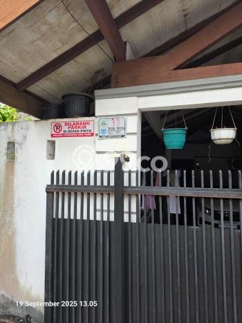 Jual Rumah Minimalis Bagus Punya 3 KT di Pamulang Tangerang Selatan SHM Jual Rumah Minimalis Bagus Punya 3 KT di Pamulang Tangerang Selatan SHM