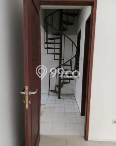Rumah Kontrakan Jakarta Selatan LT 200m2 LB 185m2 Kawasan Mampang Rumah Kontrakan Jakarta Selatan LT 200m2 LB 185m2 Kawasan Mampang