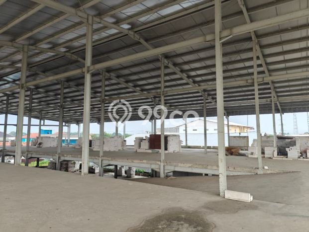Disewakan Gudang di Kawasan Ramai Cirebon Barat Luas 6569m2 Disewakan Gudang di Kawasan Ramai Cirebon Barat Luas 6569m2