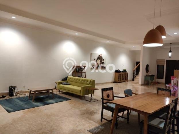 Disewakan! Rumah 4 Kamar Tidur &
3 Kamar Mandi di Jeruk Purut, Jakarta Selatan Disewakan! Rumah 4 Kamar Tidur &
3 Kamar Mandi di Jeruk Purut, Jakarta Selatan