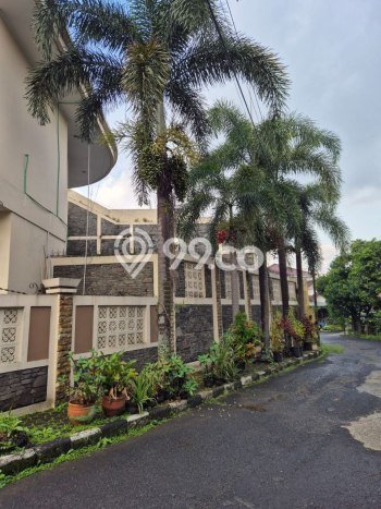 Rumah Bagus kawasan Cimahi Tengah, Cimahi, Luas 320m2m² LB 320m2m² HARGA MENARIK! Rumah Bagus kawasan Cimahi Tengah, Cimahi, Luas 320m2m² LB 320m2m² HARGA MENARIK!