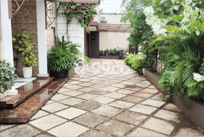 Unit Kost Dijual di Cipulir dengan 20 Kamar Kawasan Strategis Unit Kost Dijual di Cipulir dengan 20 Kamar Kawasan Strategis