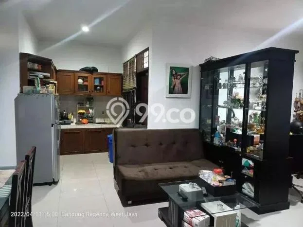 Rumah Nyaman area , Bandung, LT 160m2m² LB 130m2m² Rumah Nyaman area , Bandung, LT 160m2m² LB 130m2m²
