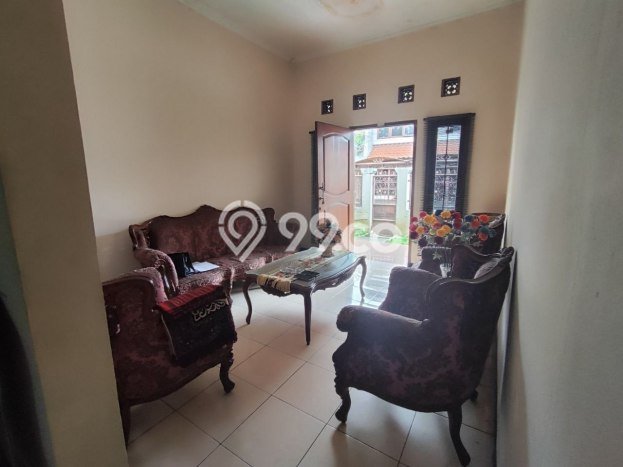 Rumah Siap Huni lokasi Batununggal, Bandung, LT 200m2m² LB 180m2m² Rumah Siap Huni lokasi Batununggal, Bandung, LT 200m2m² LB 180m2m²