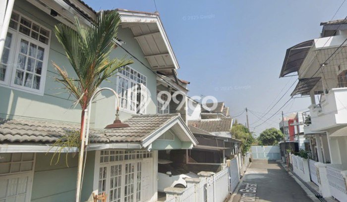 Rumah Lokasi Strategis kawasan Gede Bage, Bandung, LT 131m2m² Bangunan 200m2m² Rumah Lokasi Strategis kawasan Gede Bage, Bandung, LT 131m2m² Bangunan 200m2m²